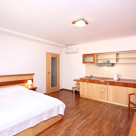 Apartment Na Belidle 3*